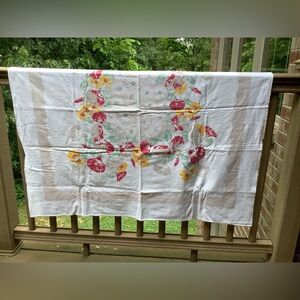 Vintage Cotton Floral Farmhouse Table Cloth
